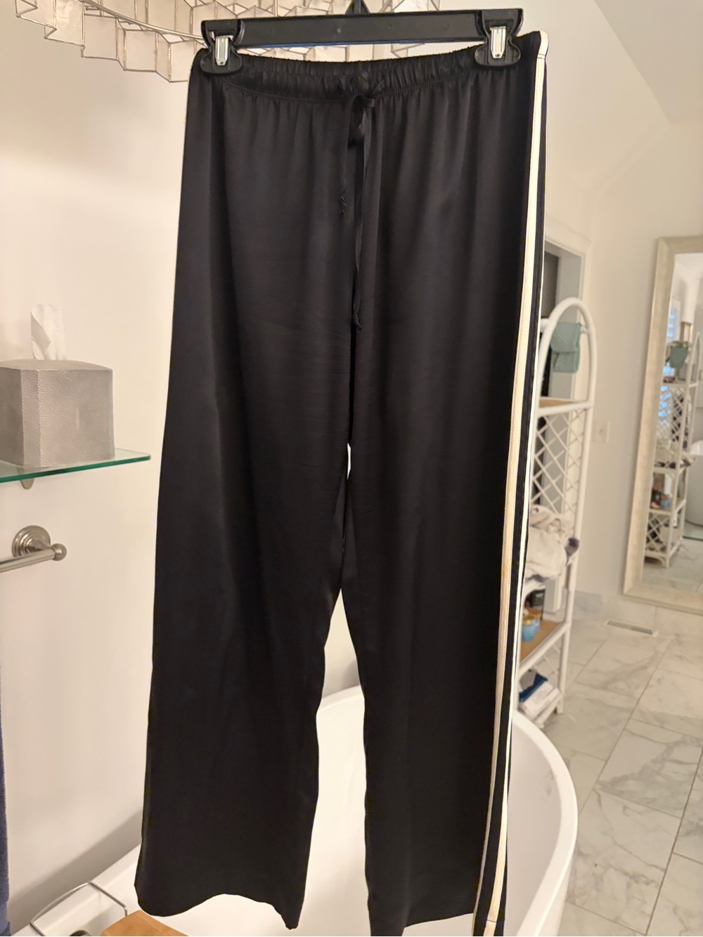 Donni The Silk Stripe Crop Pant in Jet (black) size small - Picture 6 of 8
